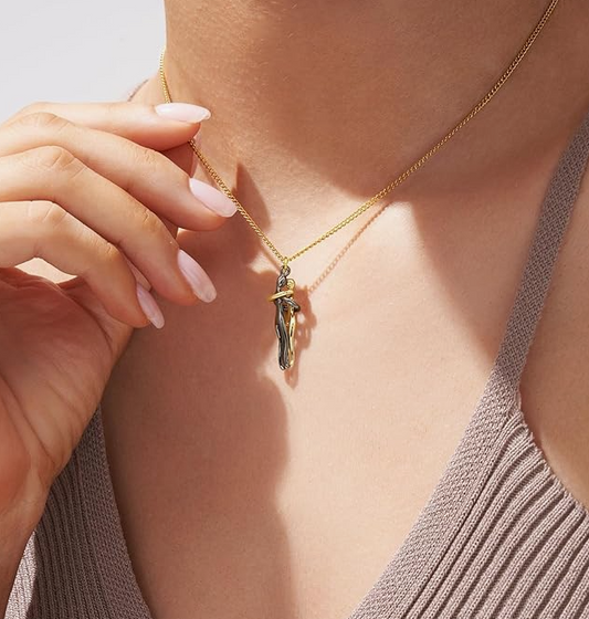 Hug Necklace