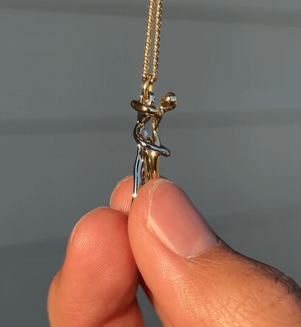 Hug Necklace